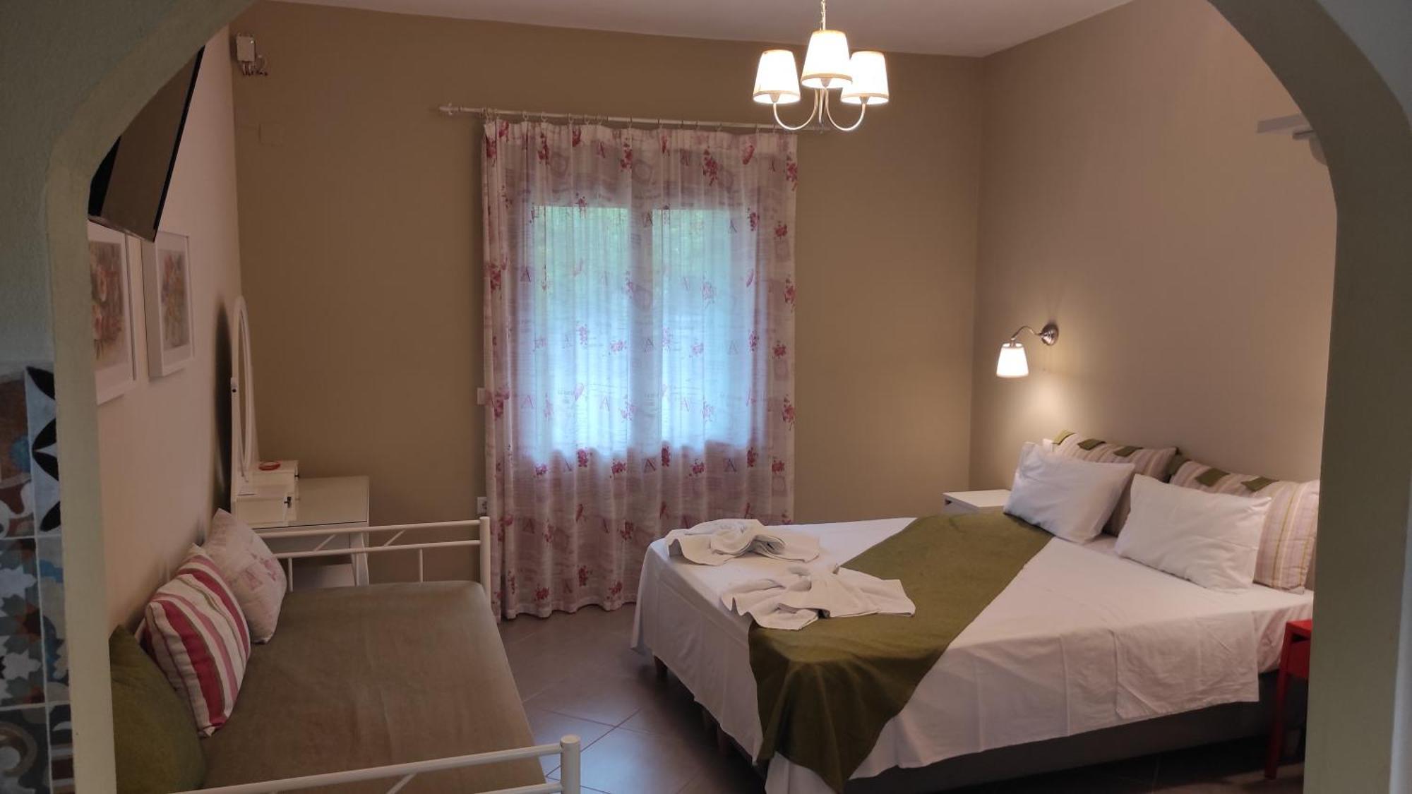 Kallisti Seaside Studios Skopelos Agnontas Exterior photo